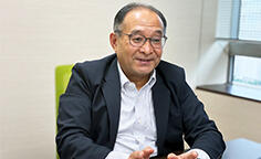 形式にとらわれず本質を見極める －顧客視点で「なぜ？」を問い続けるビジネスアナリシスとは