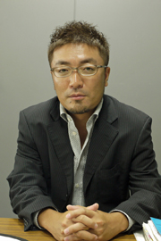 電通ラジオ局_青木さん